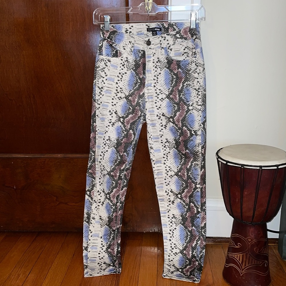 Snakeprint jeans